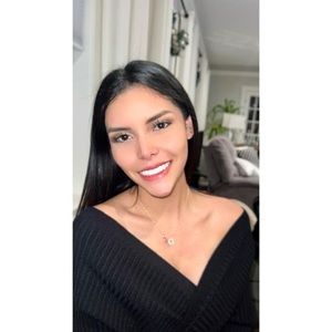 Meet your Posher, Fabiola